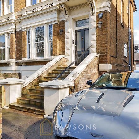 Loft Living By Lawsons With Parking Apartment Windsor Exterior photo
