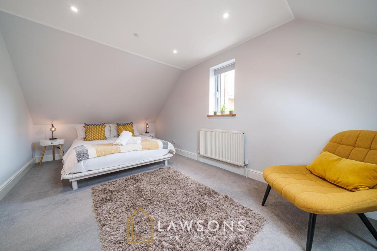 Loft Living By Lawsons With Parking Apartment Windsor Exterior photo